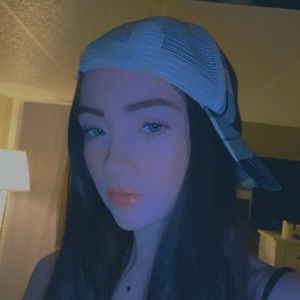 Meet your Posher, Diana